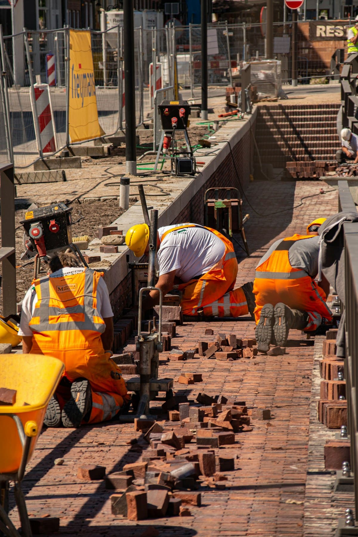 Medewerkers op een bouwproject